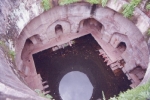 gada-shahs-shop-stepwell